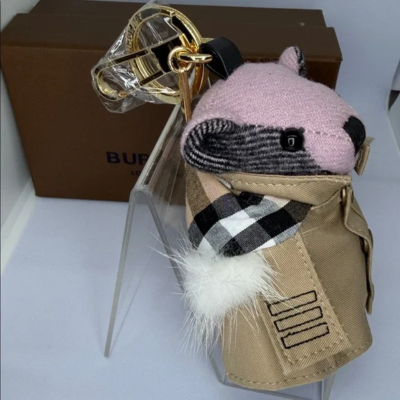 Burberry NWT keychain / bag chatm teddy bear w/ removable furl trim cape. plaid. - Picture 3 of 12